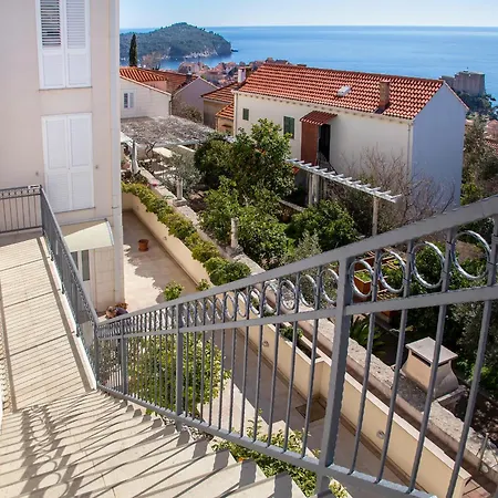 Apartment Beta With Sea View